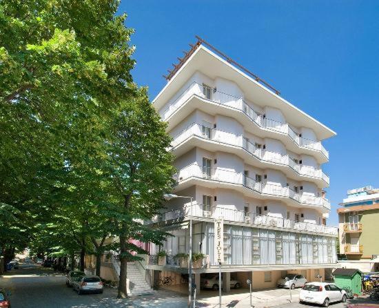 Hotel Tres Jolie Ріміні Екстер'єр фото